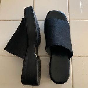 NEW SHEIN Steve Madden Slinky Sandal Women’s 9